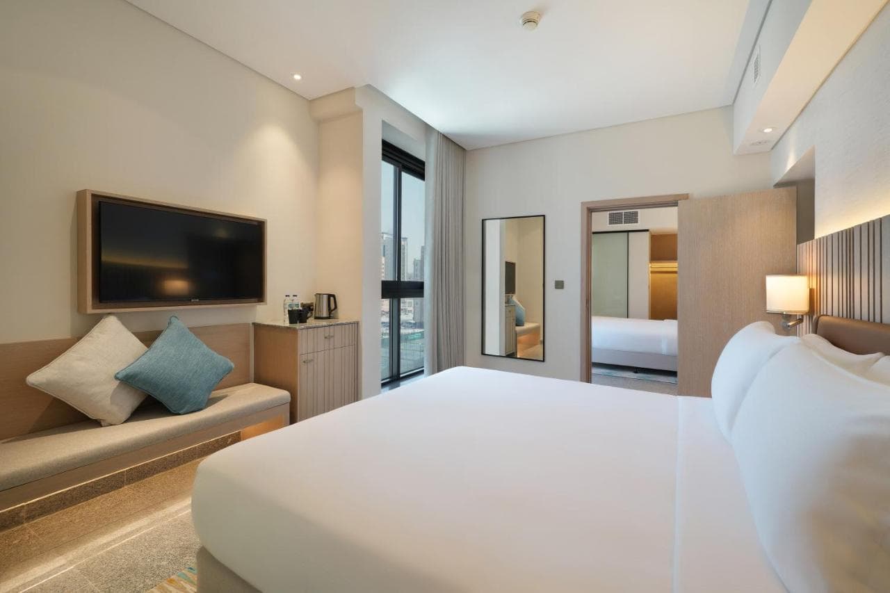 Arabian Park Dubai Al Jaddaf, an Edge by Rotana Hotel - image 2