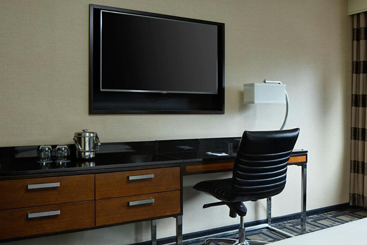 Sheraton New York Times Square Hotel - image 2