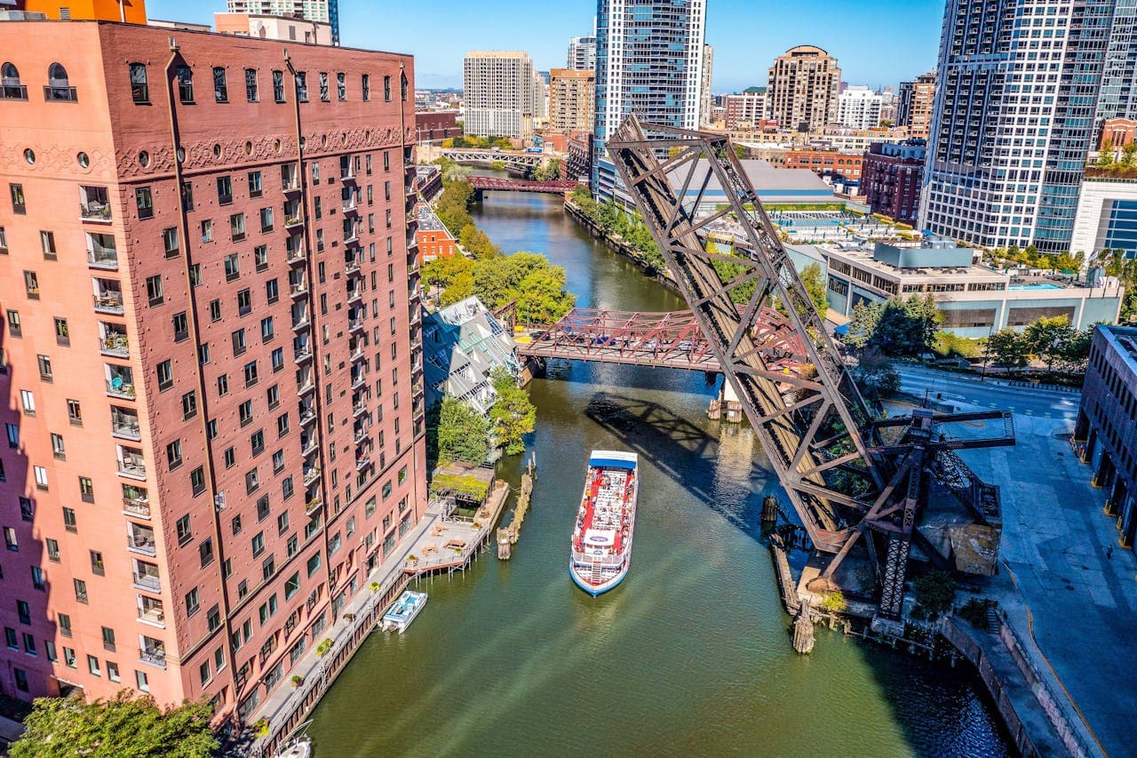Chicago Architecture River Cruise Ticket - image 13