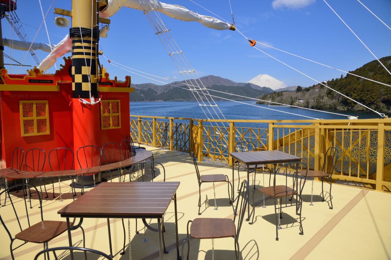 Hakone Sightseeing Cruise - image 3