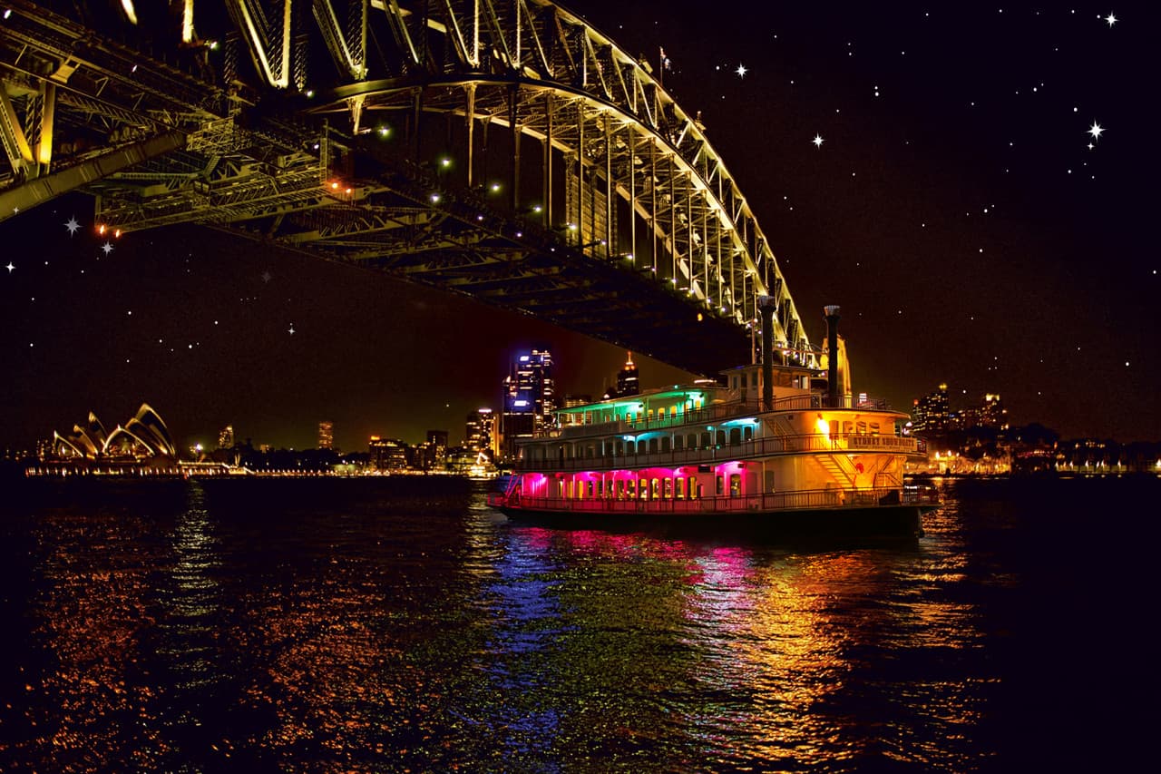 Sydney Harbour Showboat Dinner Cruise - image 2