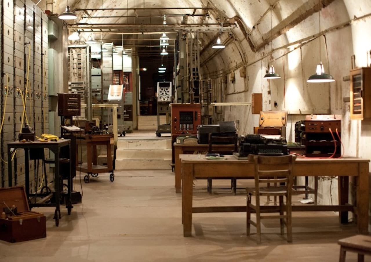 Leeds Castle, Canterbury, Dover, and Greenwich Tour from London - image 16