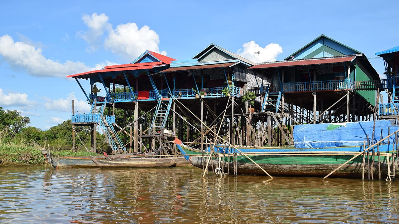Roluos Temples and Kampong Phluk Floating Village Tour - image 2