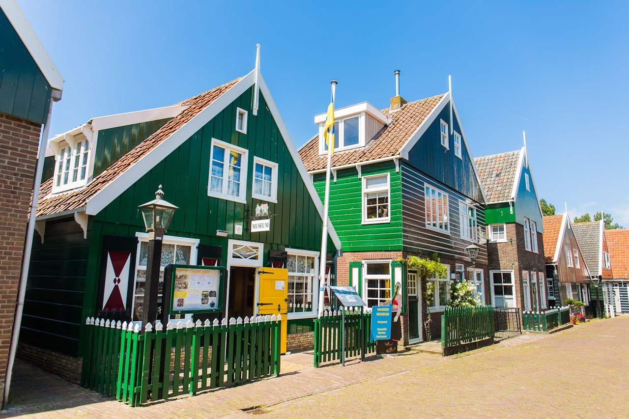 Volendam, Marken, and Windmills Half-Day Tour from Amsterdam - image 3