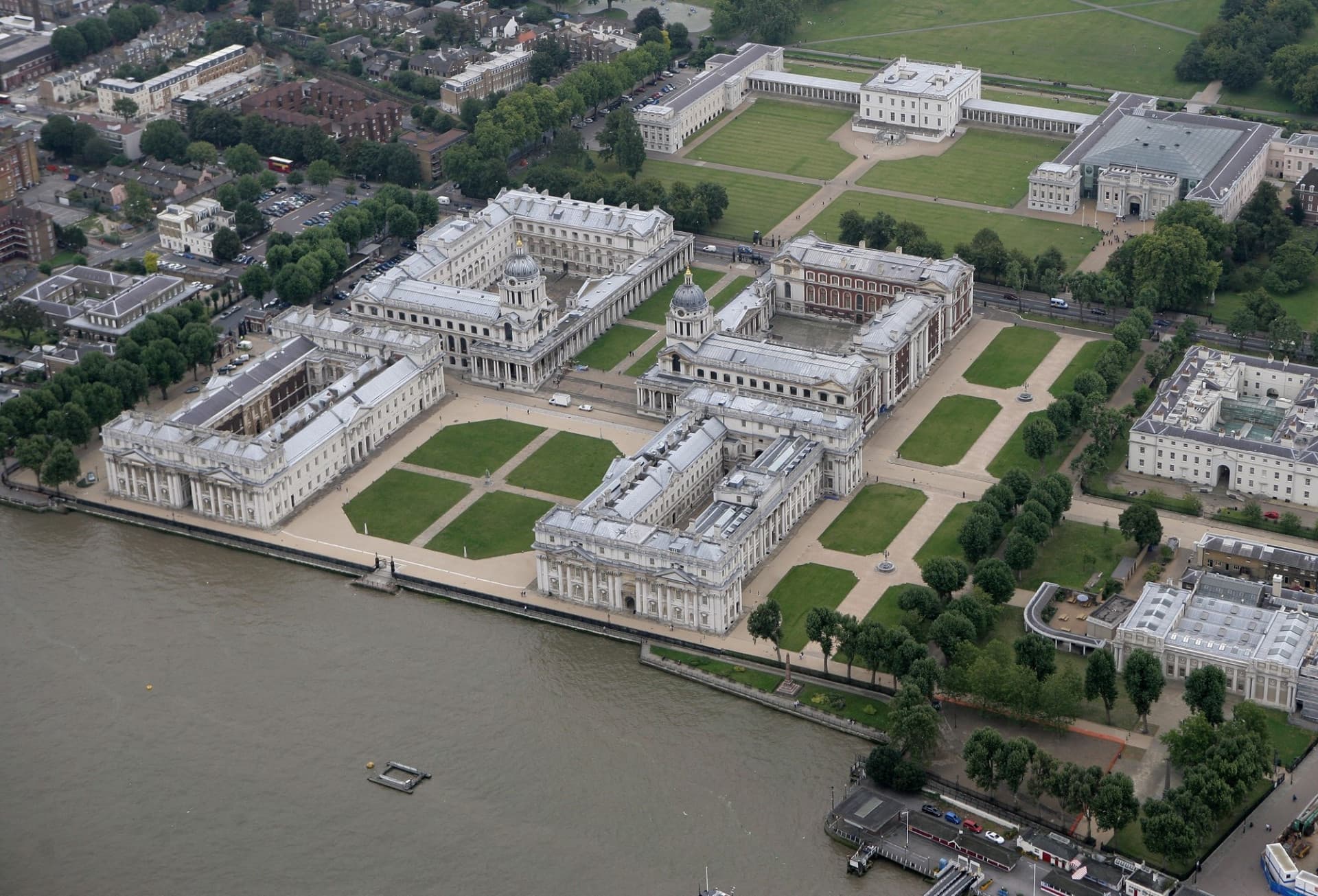 River Thames Sightseeing Hop-on Hop-off Boat Unlimited Pass by Uber Boat Thames Clippers - image 7