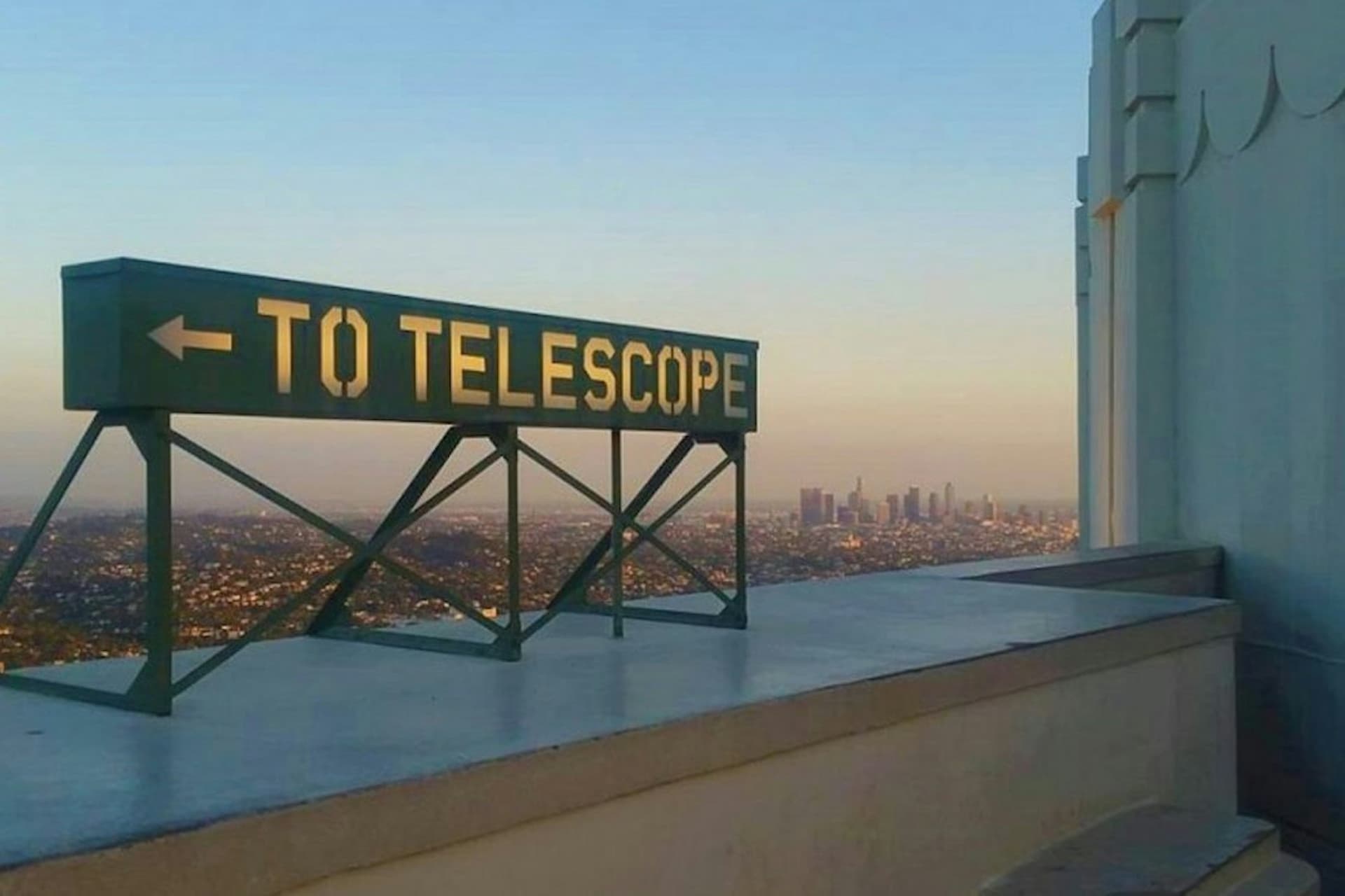 Griffith Observatory: Guided Tour + Planetarium Show Ticket - image 6