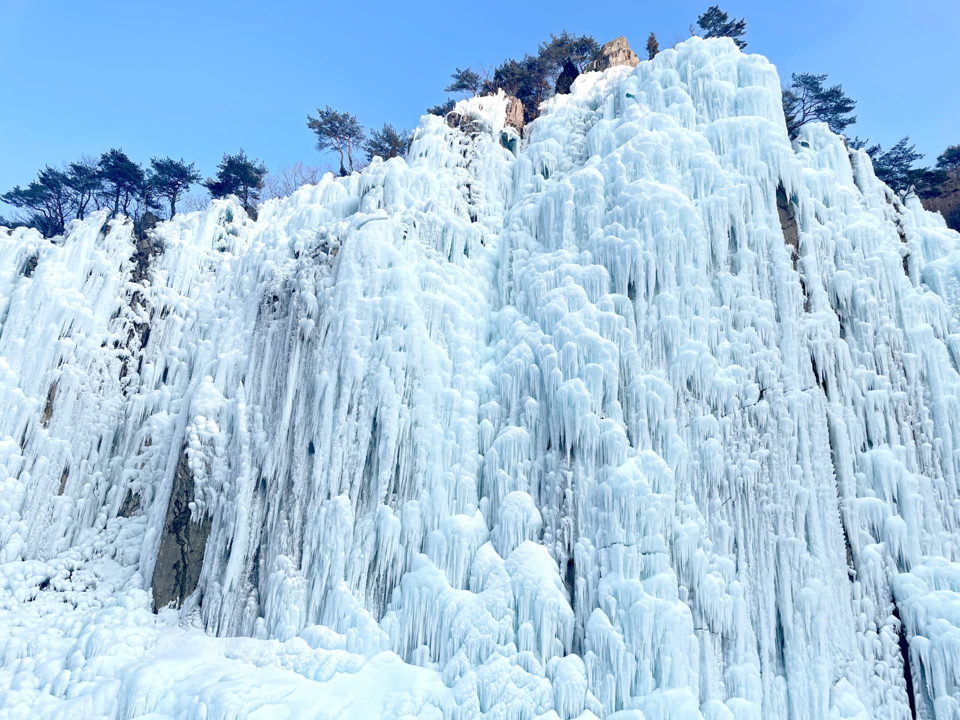 Cheongsong Ice Valley, Pohang Space Walk, and Gyeongju Full-Day Tour from Busan - image 4