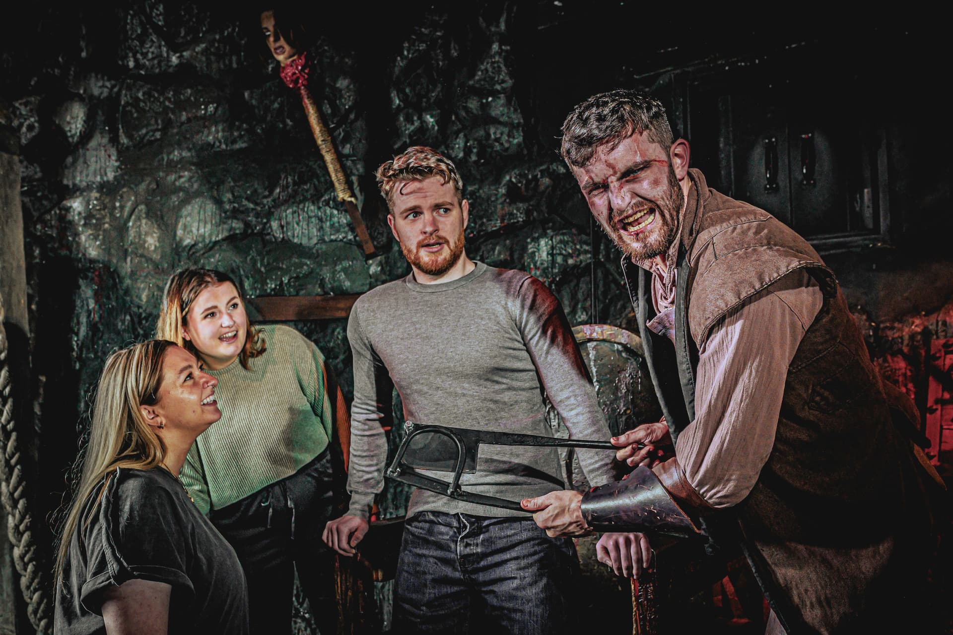 COMBO: Madame Tussauds London + The London Dungeon Ticket - image 12