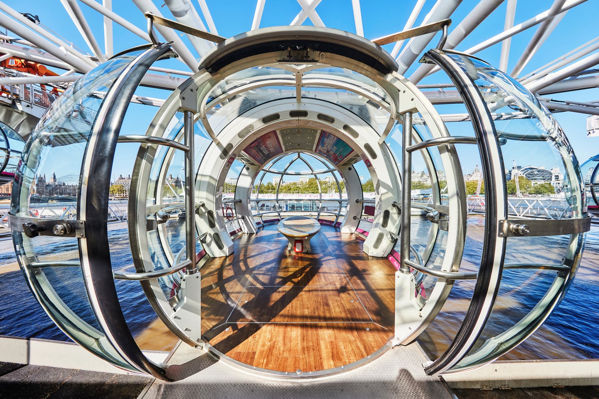 COMBO: London Eye + SEA LIFE London Aquarium Ticket - image 5